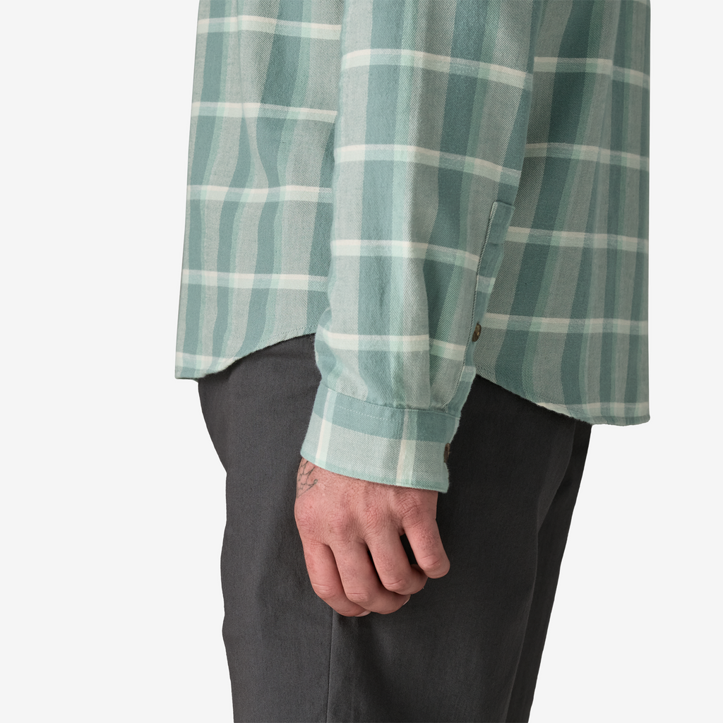Men's Long-Sleeved Lightweight Fjord Flannel Shirt
