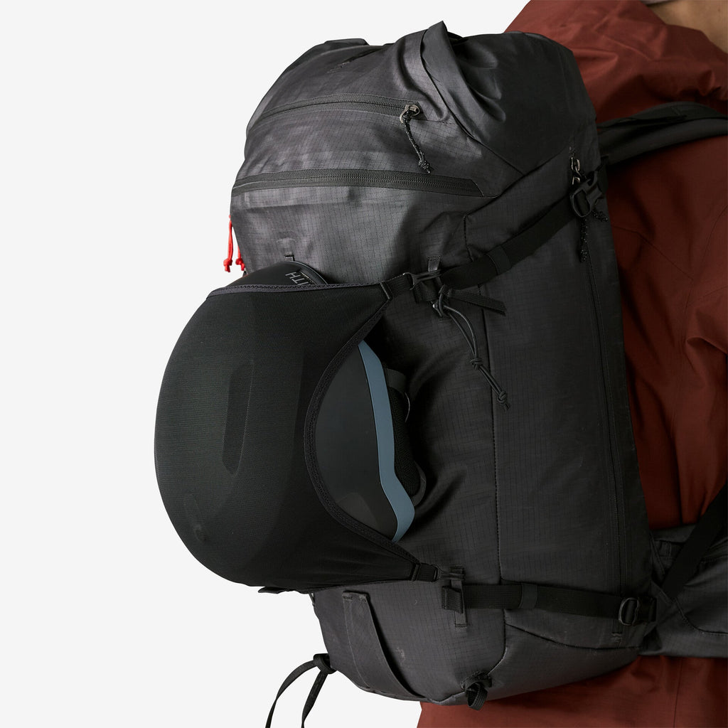 Descensionist Snow Pack
